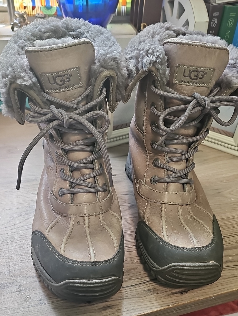 UGG Taupe Lace-Up Shearling Trim Boots Size 8 Fur Lined Warm